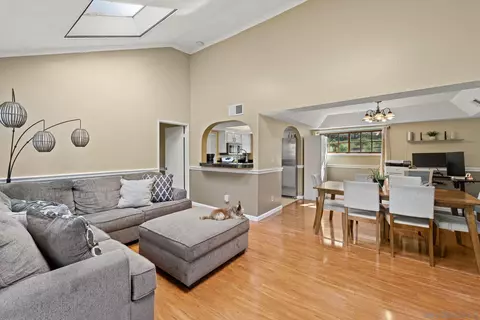 8844 Spring Canyon Dr, Spring Valley, CA 91977 photo 4