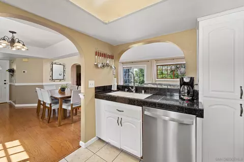 8844 Spring Canyon Dr, Spring Valley, CA 91977 photo 12