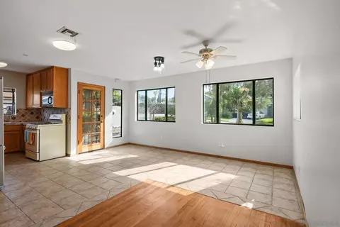 7245 Grable St, La Mesa, CA 91942 photo 11