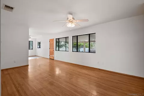 7245 Grable St, La Mesa, CA 91942 photo 8