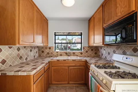 7245 Grable St, La Mesa, CA 91942 photo 14