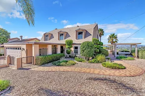 7920 Eastridge Dr, La Mesa, CA 91941