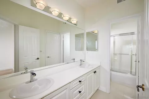 7093 Surfbird Cir, Carlsbad, CA 92011 photo 23
