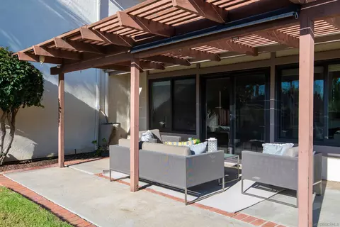 2002 Leafwood Pl, Encinitas, CA 92024 photo 33