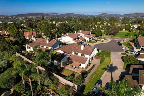 2002 Leafwood Pl, Encinitas, CA 92024