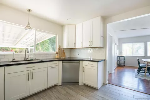 4360 Olive Ave, La Mesa, CA 91941 photo 11