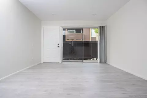 3454 Castle Glen Dr #127, San Diego, CA 92123