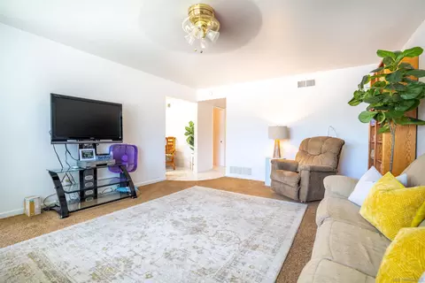 236 N 3rd St, El Cajon, CA 92019 photo 4