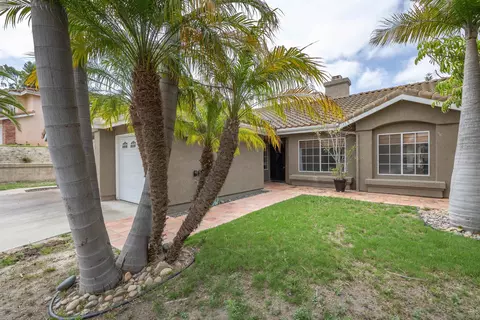 459 Sunridge Dr, Oceanside, CA 92056 photo 3