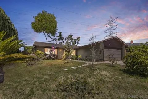 4906 Park Dr, Carlsbad, CA 92008