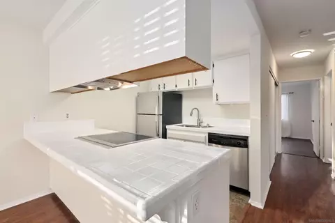 8475 Avenida Angulia #4, Spring Valley, CA 91977 photo 11