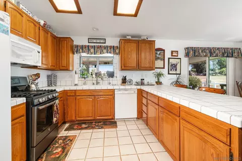 2038 Walnut St, Ramona, CA 92065 photo 9