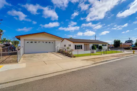 3911 Hiawatha, San Diego, CA 92117