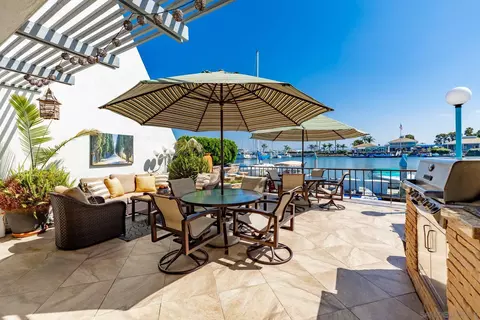 33 Antigua Ct, Coronado, CA 92118 photo 3