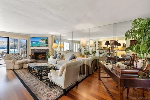 33 Antigua Ct, Coronado, CA 92118 photo 13