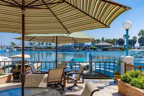 33 Antigua Ct, Coronado, CA 92118