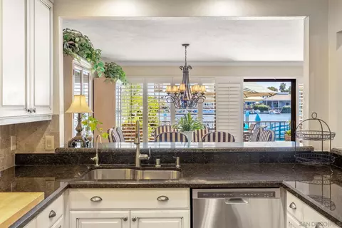 33 Antigua Ct, Coronado, CA 92118 photo 22