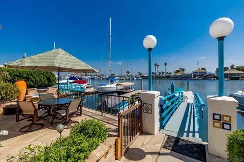 33 Antigua Ct, Coronado, CA 92118 photo 6