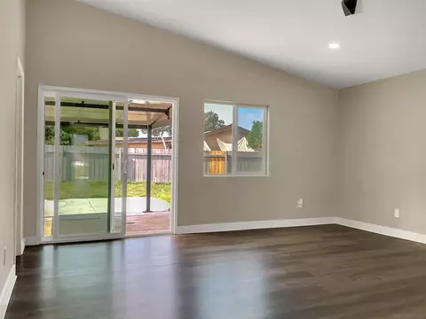 484 Parkbrook St, Spring Valley, CA 91977 photo 10