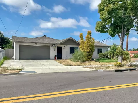 484 Parkbrook St, Spring Valley, CA 91977