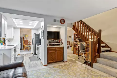 1490 Flair Encinitas Dr, Encinitas, CA 92024 photo 8
