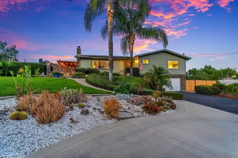 1217 Memory Ln, Vista, CA 92084