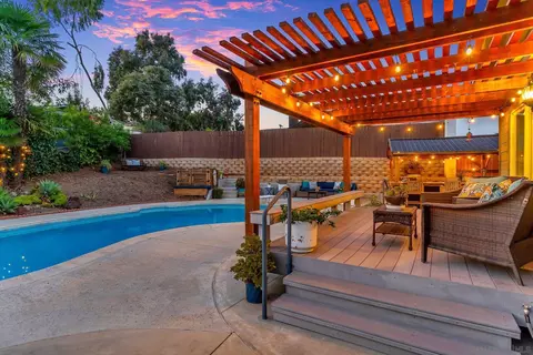 1217 Memory Ln, Vista, CA 92084 photo 41