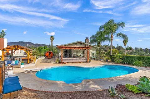 1217 Memory Ln, Vista, CA 92084 photo 37
