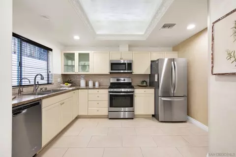 423 E Providencia Ave #103, Burbank, CA 91501 photo 8