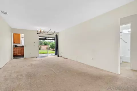 4701 Westridge Dr, Oceanside, CA 92056 photo 4