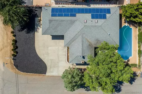 1010 E Alvarado St, Fallbrook, CA 92028 photo 2