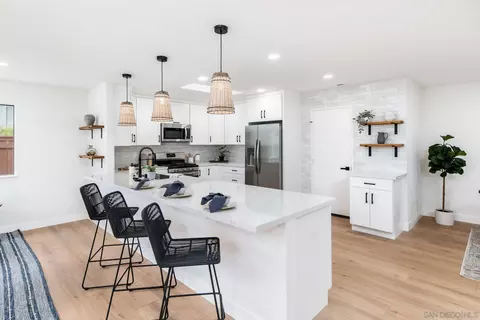 3402 Santa Clara Way, Carlsbad, CA 92010