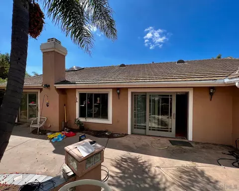 856 Deerfield Ct, Oceanside, CA 92058 photo 11