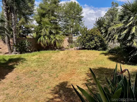 856 Deerfield Ct, Oceanside, CA 92058 photo 10