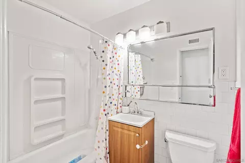 8721 Adriana St, Spring Valley, CA 91977 photo 18