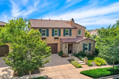 8457 High Rose Ter, San Diego, CA 92127