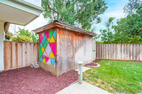1829 Esquire Gln, Escondido, CA 92029 photo 58