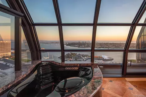 100 Harbor Dr #4002, San Diego, CA 92101