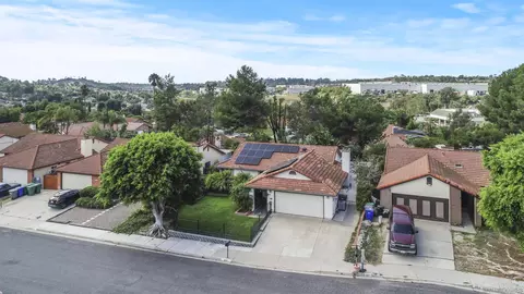 4660 Lofty Grove Dr, Oceanside, CA 92056 photo 19