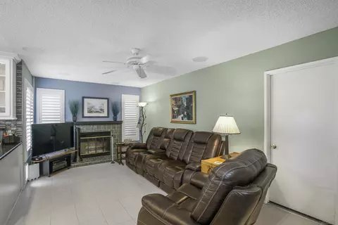 4660 Lofty Grove Dr, Oceanside, CA 92056 photo 12