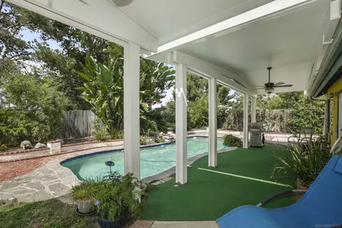 4660 Lofty Grove Dr, Oceanside, CA 92056 photo 20