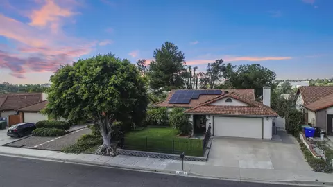 4660 Lofty Grove Dr, Oceanside, CA 92056 photo 5