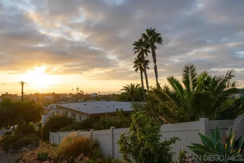 734 736 Dewitt Ave, Encinitas, CA 92024 photo 2