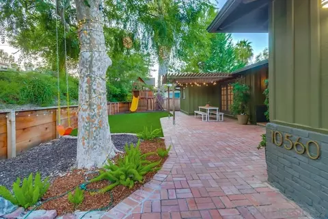 10560 Rancho Rd, La Mesa, CA 91941 photo 2