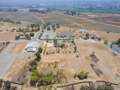 195 Stallion Dr #0, Oceanside, CA 92057 photo 8