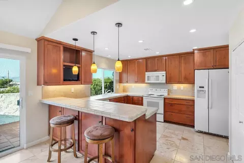 1509 Bobwhite Ln, El Cajon, CA 92020 photo 5