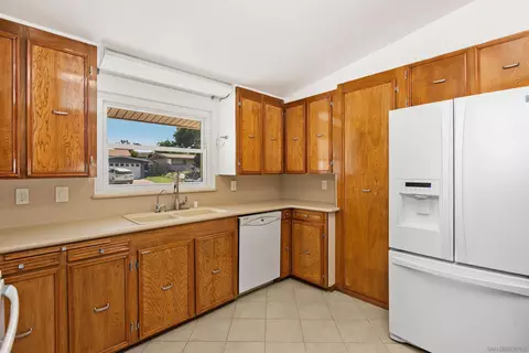 2630 Nida Pl, Lemon Grove, CA 91945 photo 5