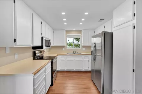 32036 Del Cielo Oeste #5C, Bonsall, CA 92003 photo 2