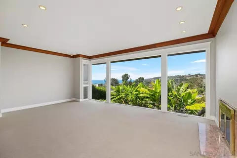 2717 Hidden Valley Rd, La Jolla, CA 92037 photo 4