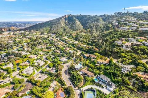 2717 Hidden Valley Rd, La Jolla, CA 92037 photo 34
